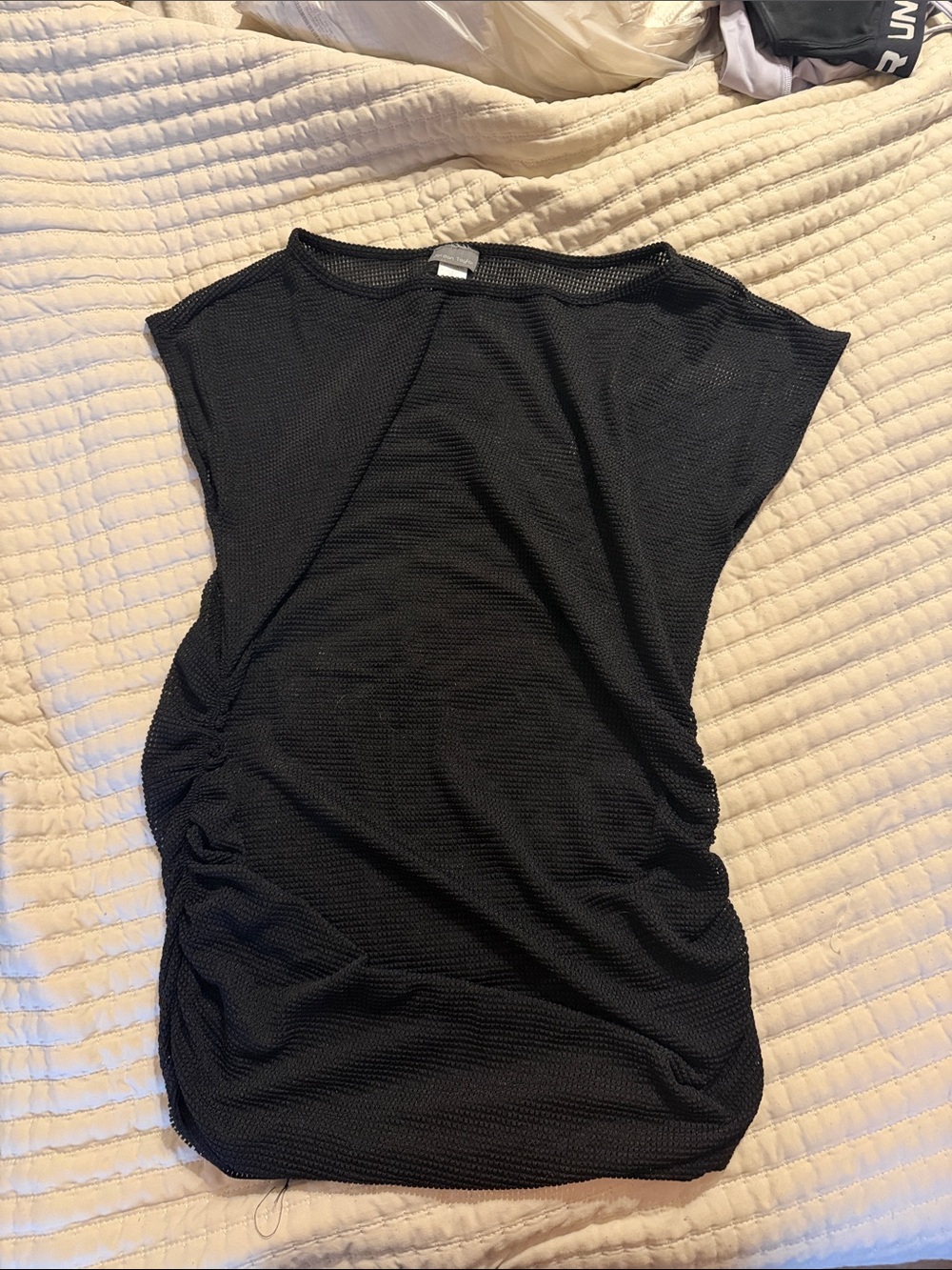 Jordan Taylor Black Textured Ruched Side swimsuit coverup